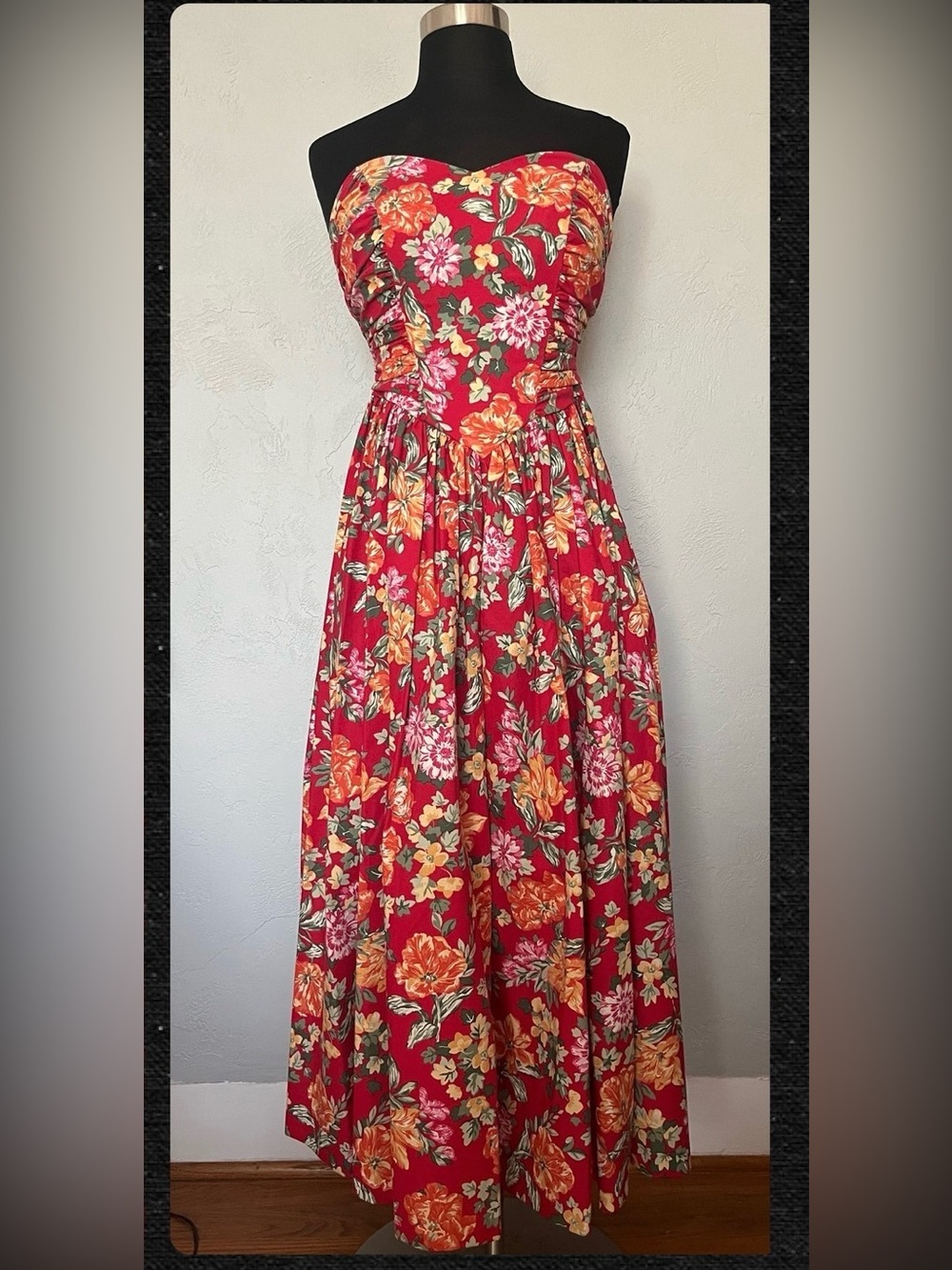 Vintage 1980s Laura Ashley Strapless Sweetheart Dress Red Floral Print Pleated S